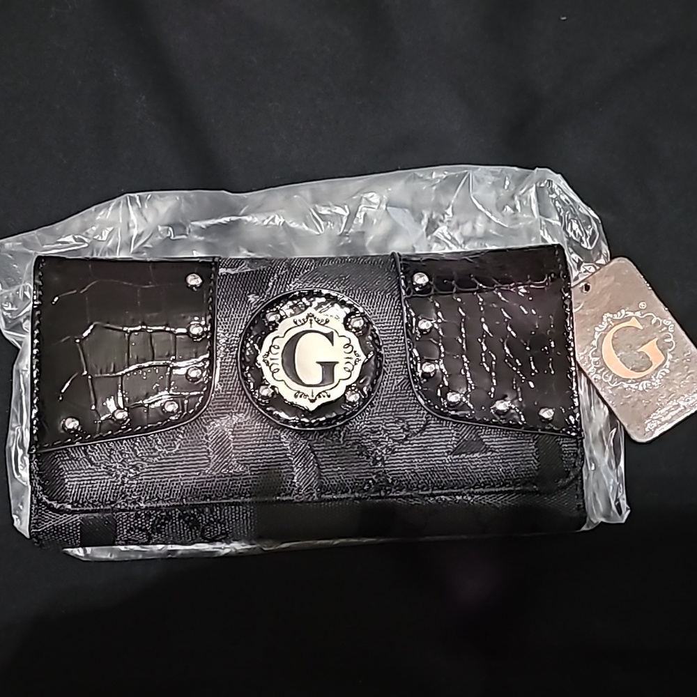 Woman's wallet